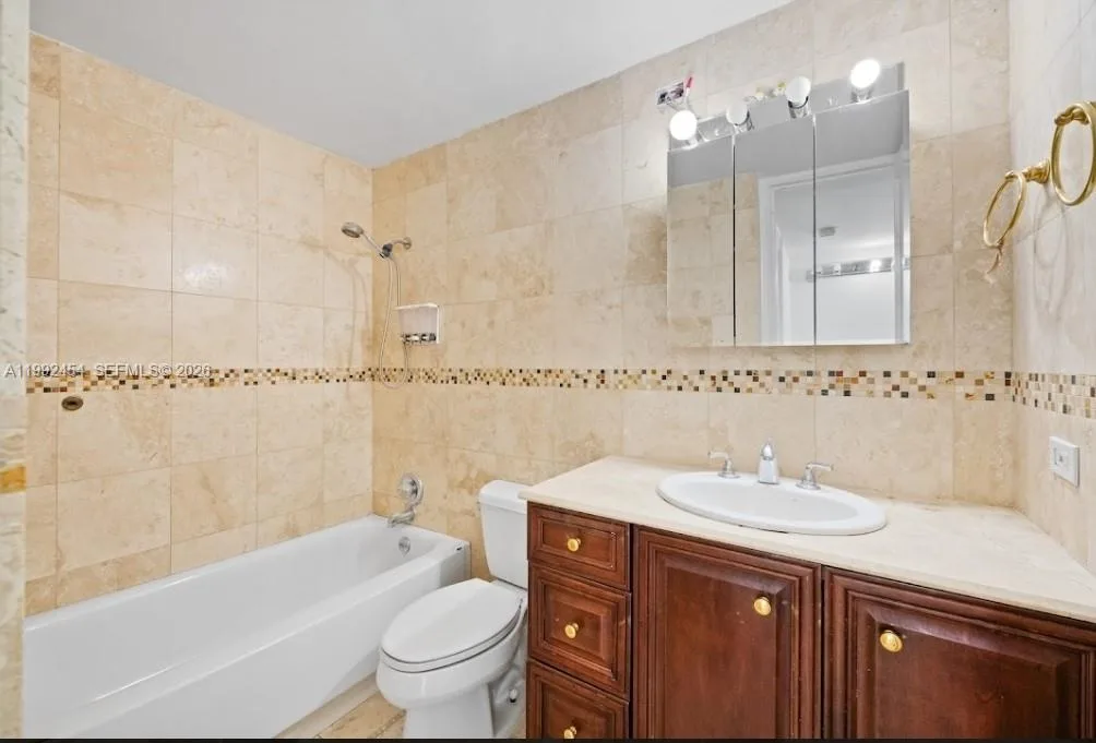 5055 Collins Ave # 2K, Miami Beach, FL 33140 photo 11
