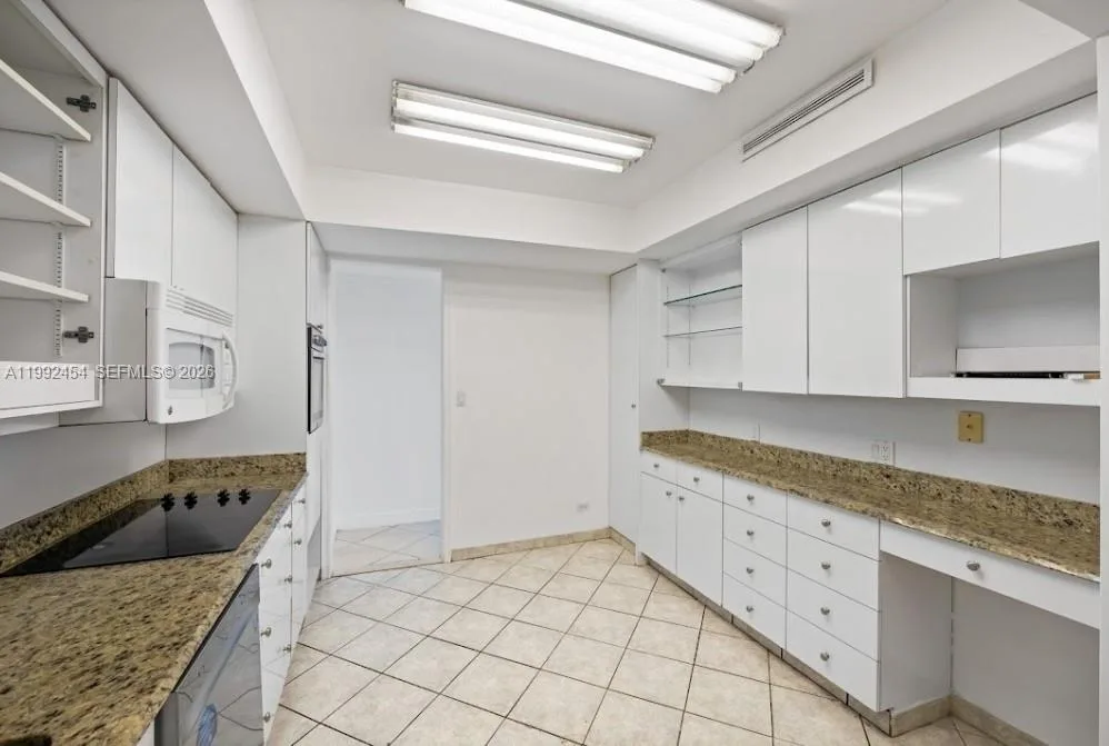 5055 Collins Ave # 2K, Miami Beach, FL 33140 photo 7