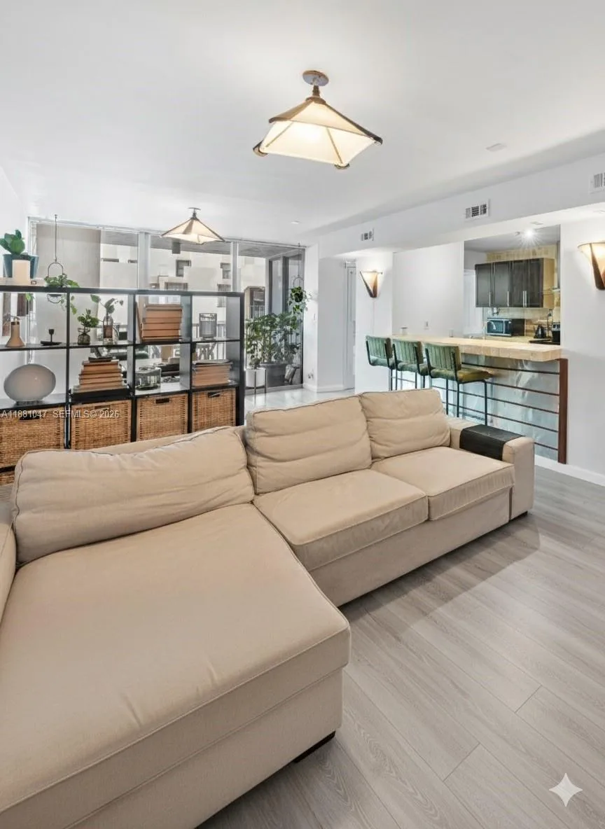 2655 Collins Ave # 510, Miami Beach, FL 33140 photo 4