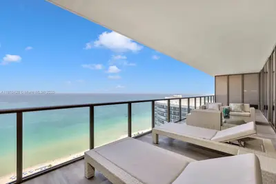 ST REGIS BAL HARBOUR
