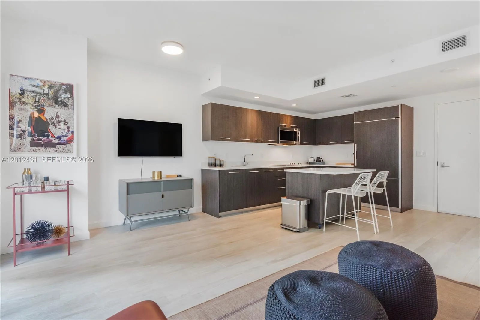 55 SW 9th St # 3402, Miami, FL 33130 photo 4
