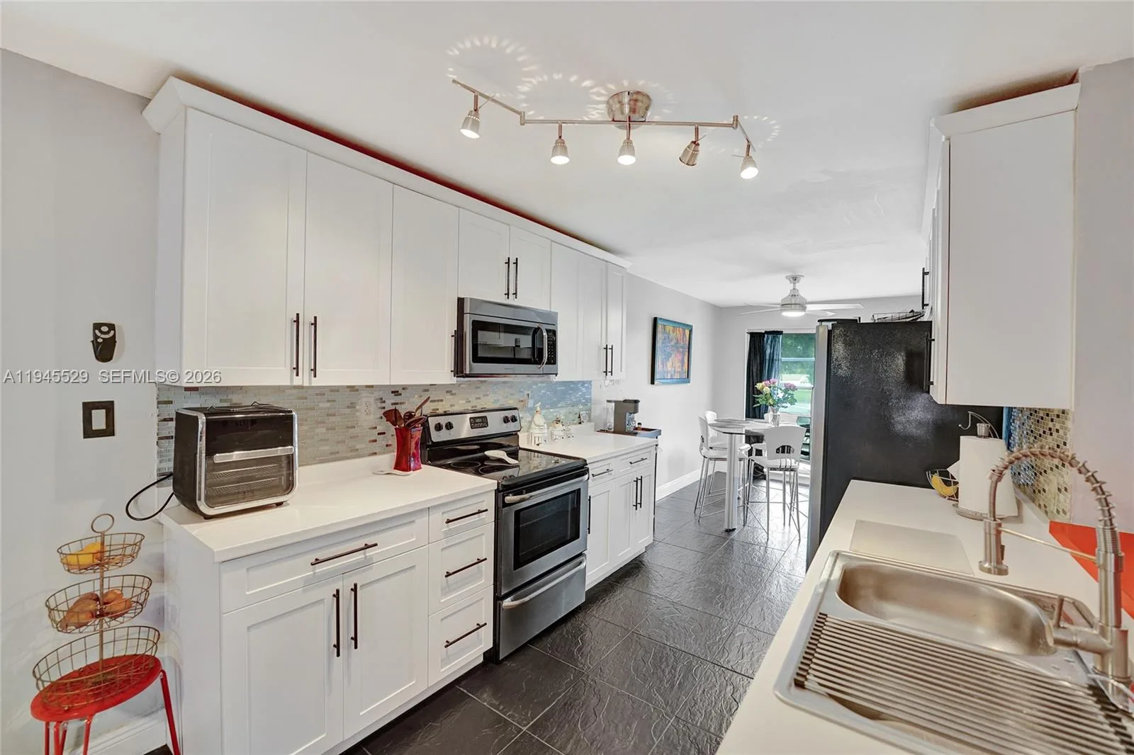 3301 Raleigh St # 4E, Hollywood, FL 33021 photo 2