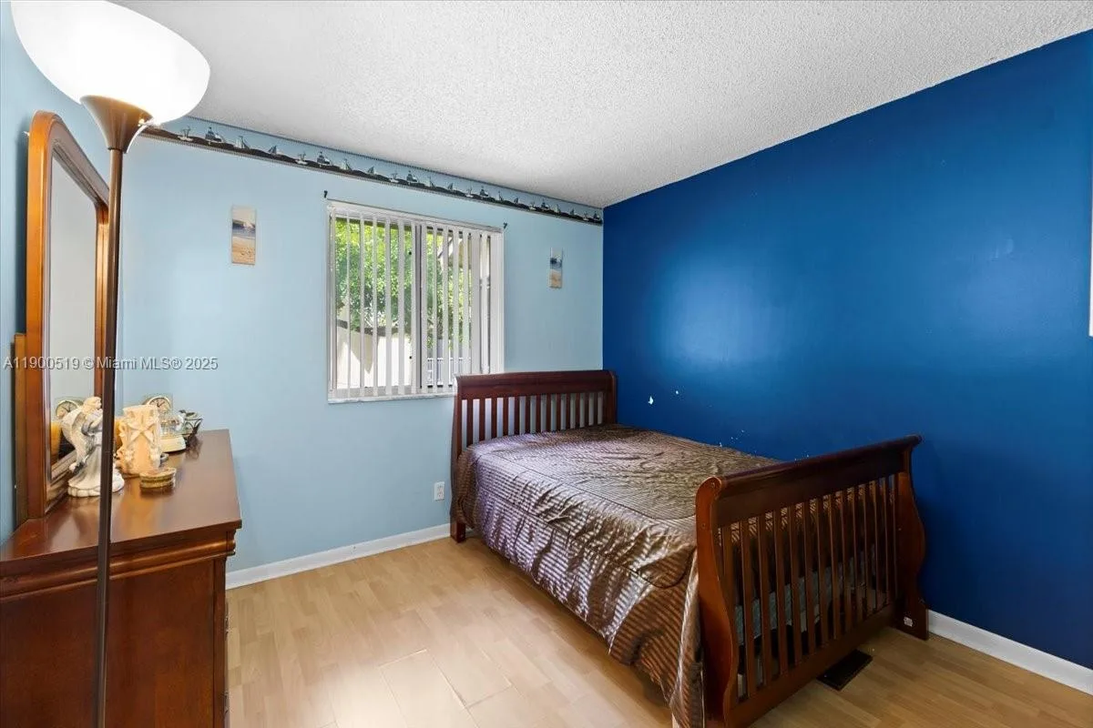3047 N Oakland Forest Dr # 204, Oakland Park, FL 33309 photo 10