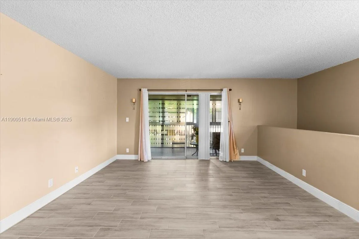 3047 N Oakland Forest Dr # 204, Oakland Park, FL 33309 photo 8