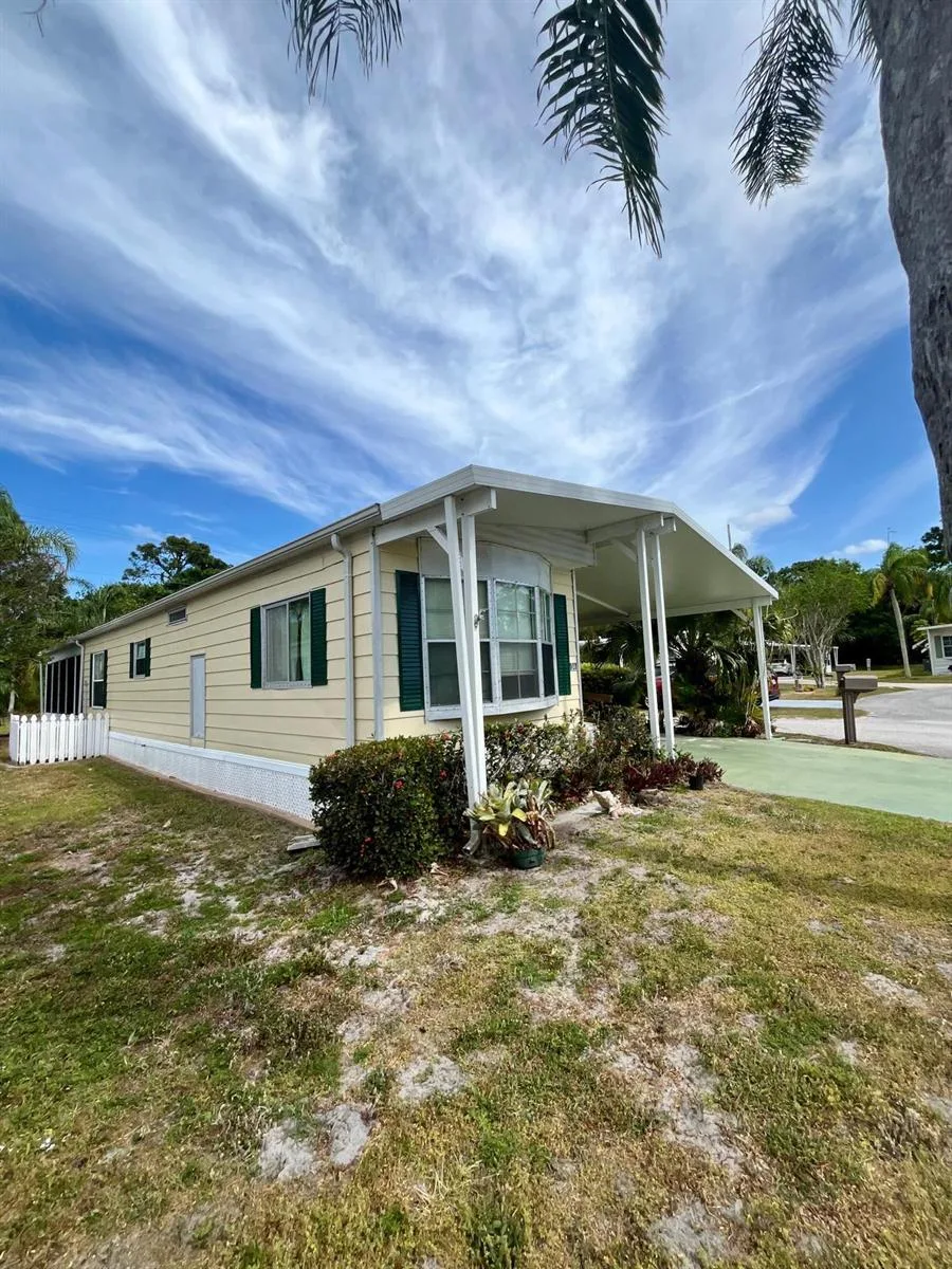 34 Montilla Way, Port St. Lucie, FL 34952