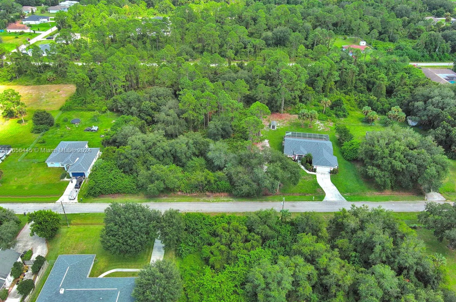 414 Lake Ave, Lehigh Acres, FL 33972 photo 3