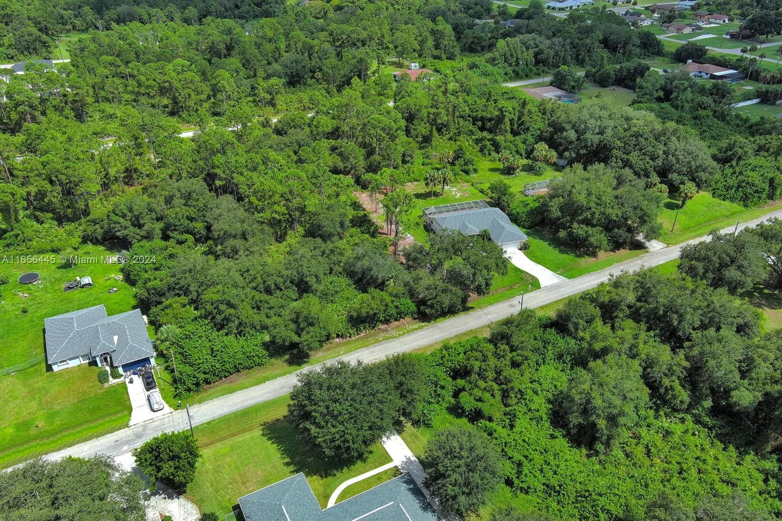 414 Lake Ave, Lehigh Acres, FL 33972 photo 5