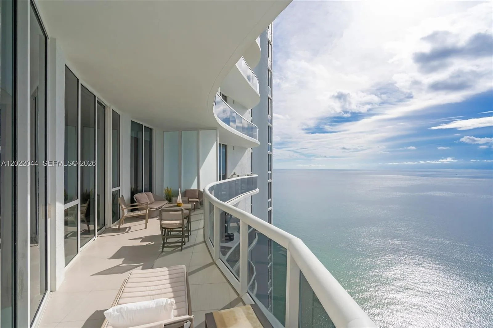 15811 Collins Ave # 3407, Sunny Isles Beach, FL 33160