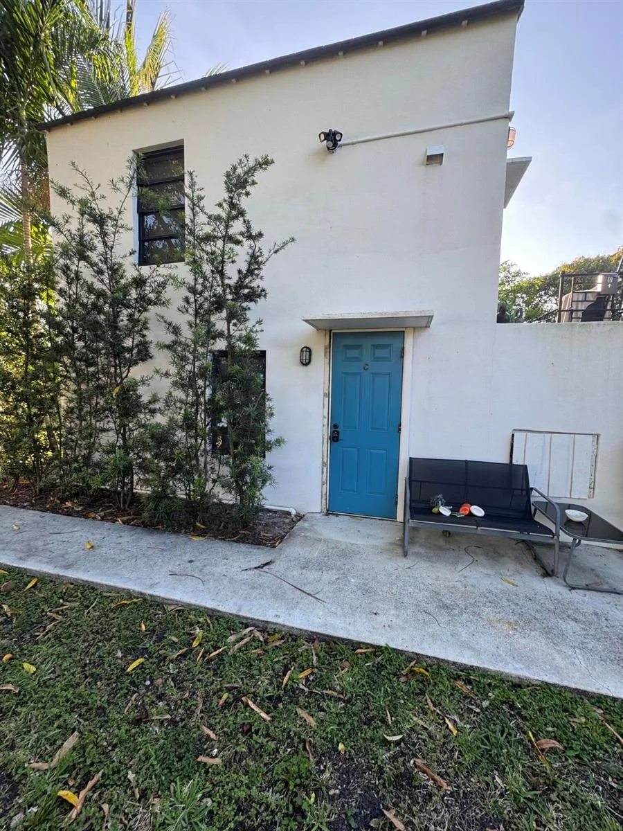 2541 NE 181st Street # C, North Miami Beach, FL 33160