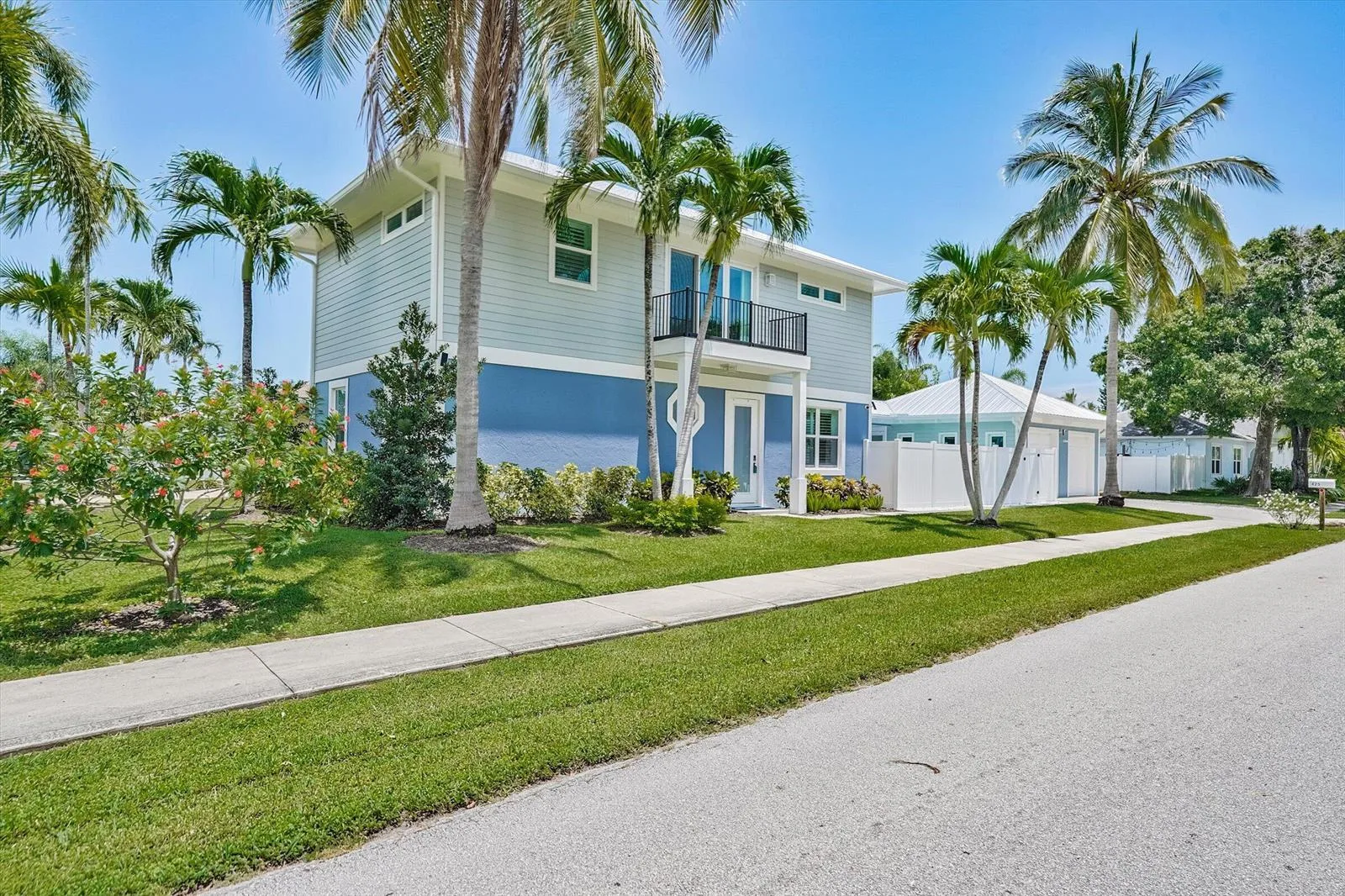 425 Hugh Street, Jupiter, FL 33458 photo 3