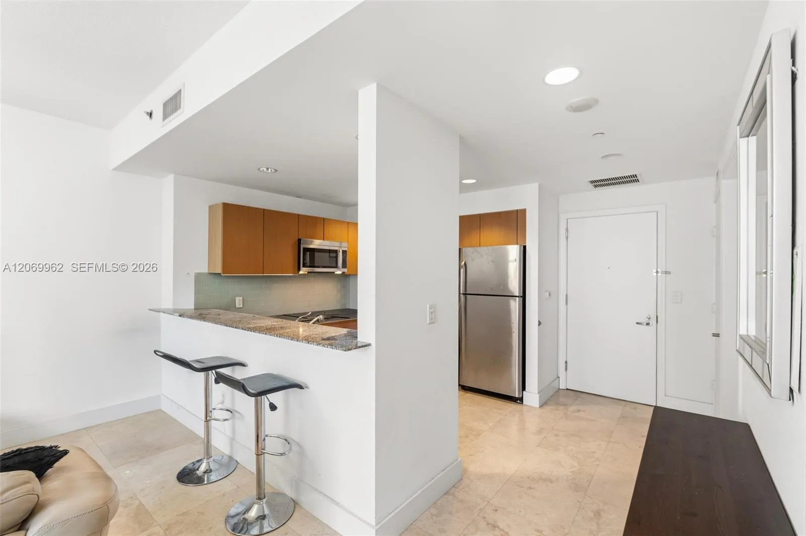 1050 Brickell Ave # 2112, Miami, FL 33131 photo 9