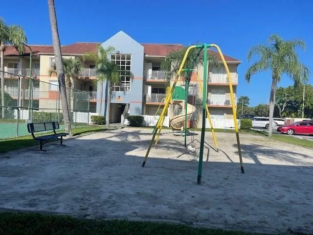 18860 NW 57th Avenue # 106, Hialeah, FL 33015 photo 6