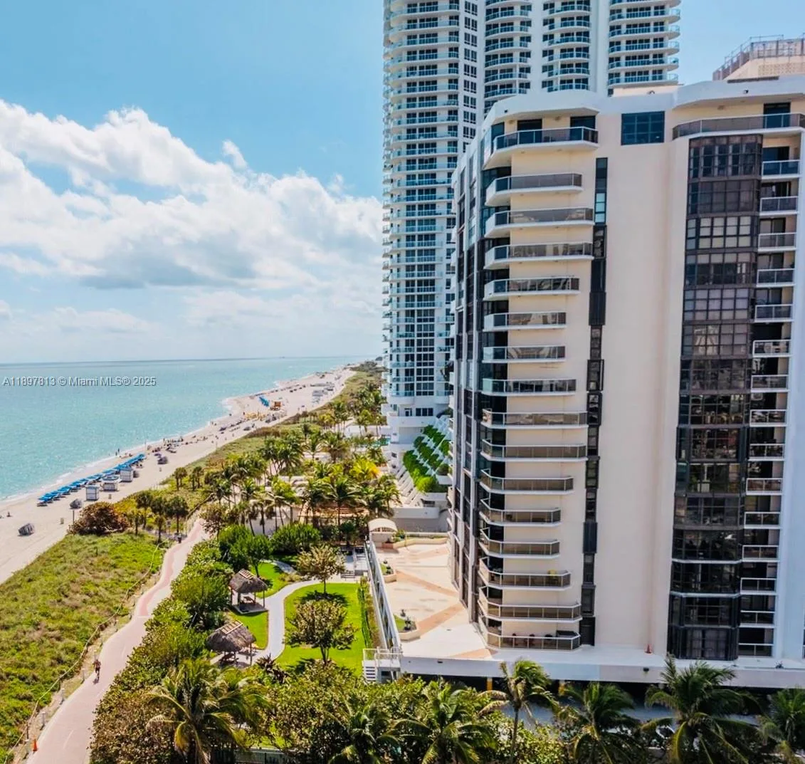 6423 Collins Ave # 310, Miami Beach, FL 33141