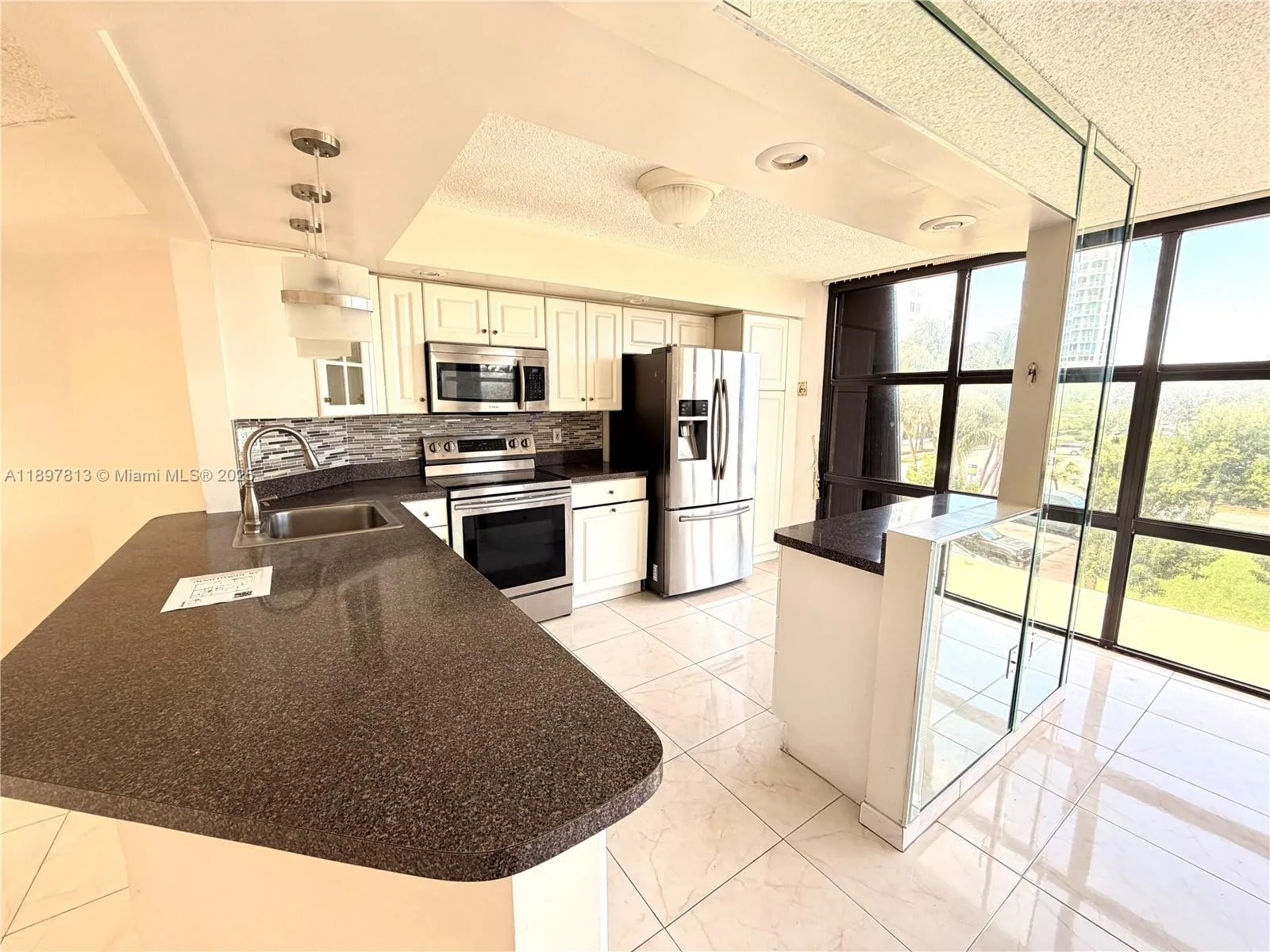 6423 Collins Ave # 310, Miami Beach, FL 33141 photo 7