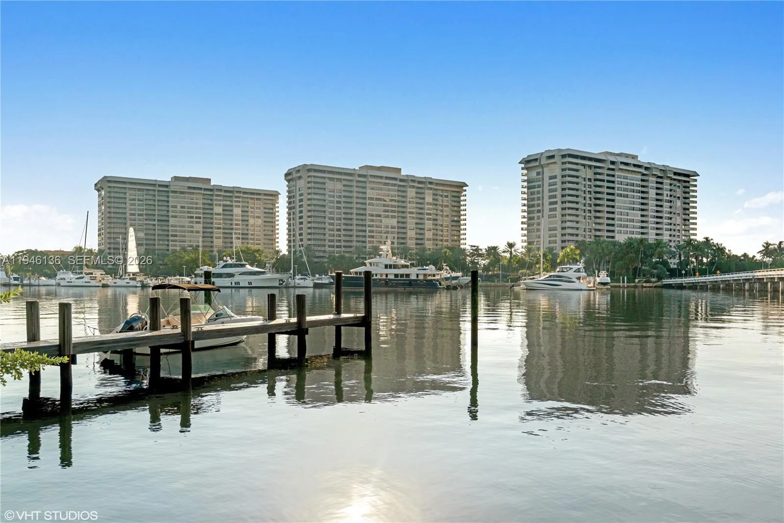 3 Grove Isle Dr # C1807, Miami, FL 33133