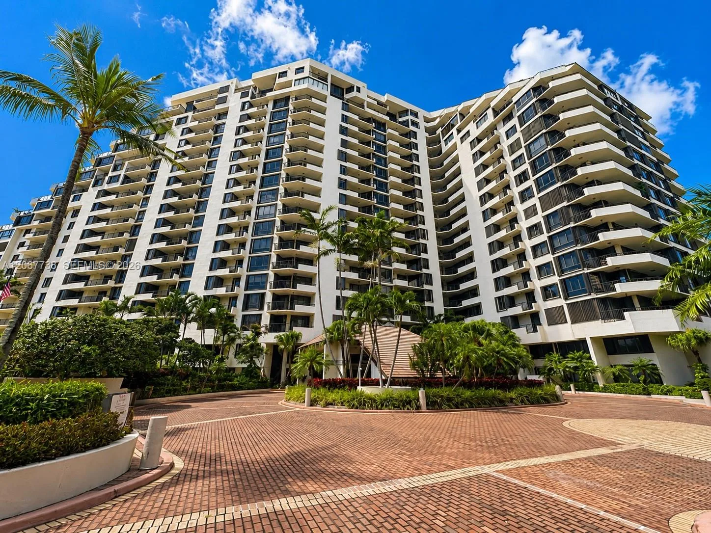 520 Brickell Key Dr # A1710, Miami, FL 33131