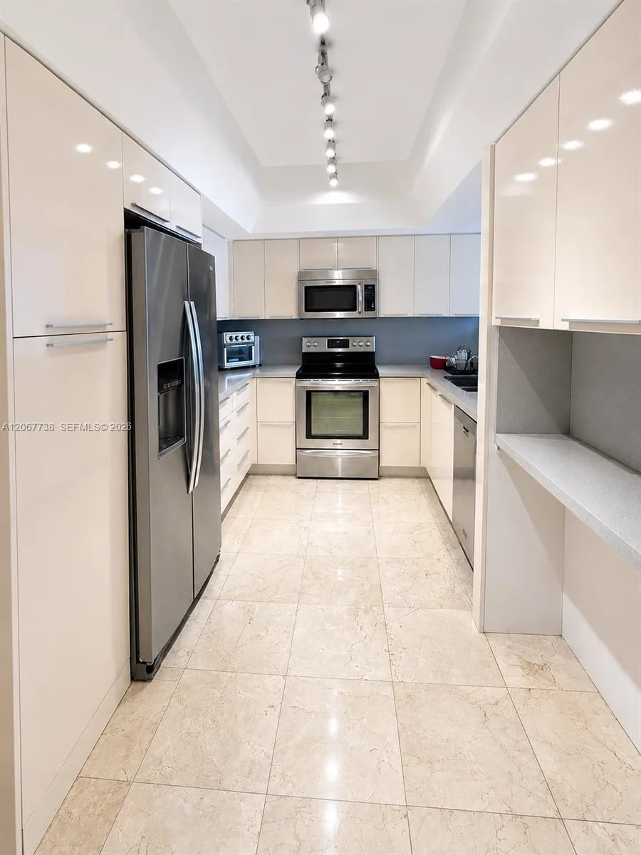 520 Brickell Key Dr # A1710, Miami, FL 33131 photo 5