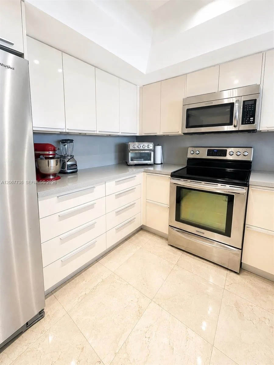 520 Brickell Key Dr # A1710, Miami, FL 33131 photo 6