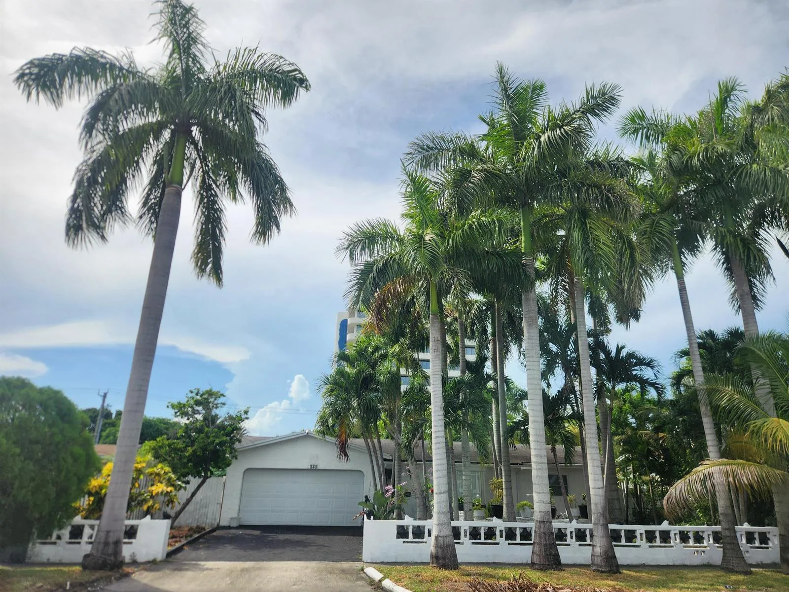225 S SEQUOIA Drive, West Palm Beach, FL 33409