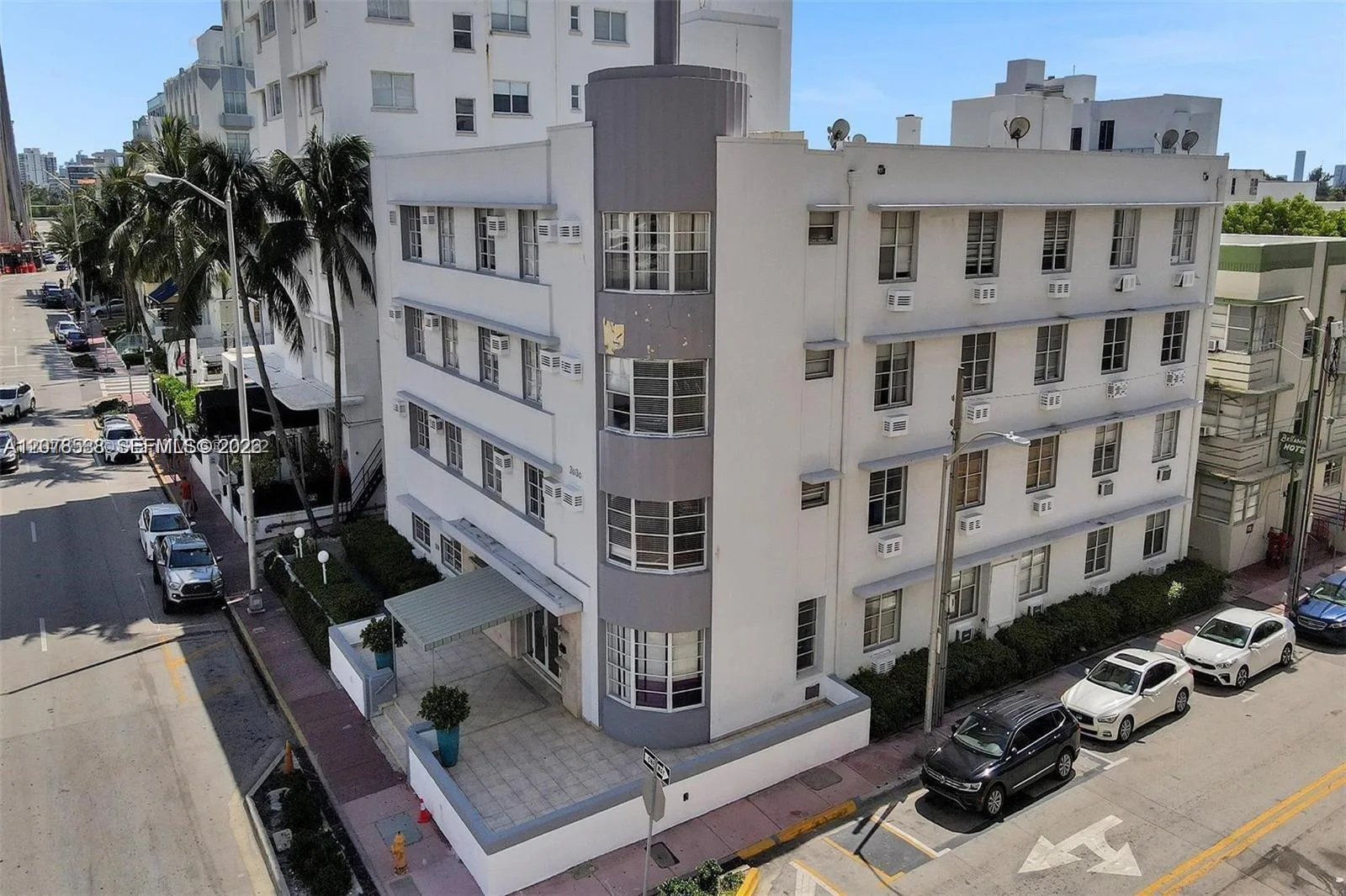 3030 Collins Ave # 4B, Miami Beach, FL 33140