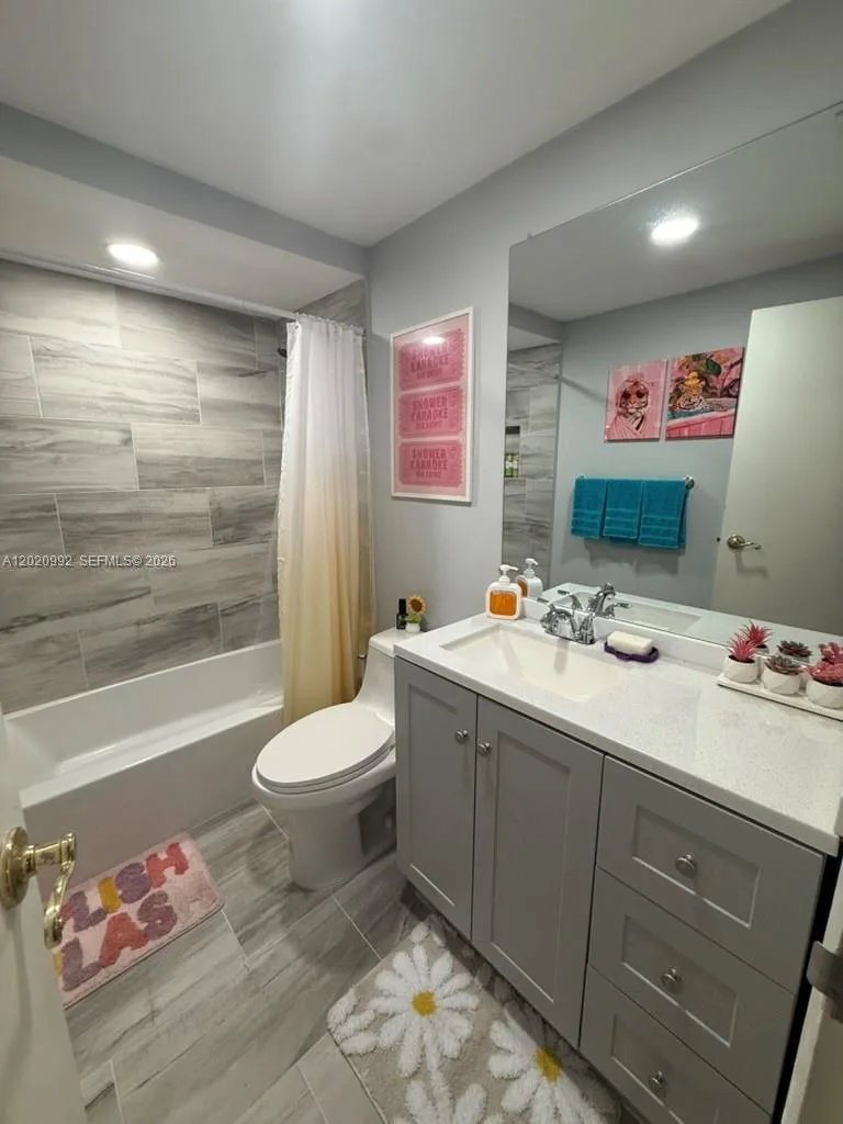 1810 SW 81st Ave # 2215, North Lauderdale, FL 33068