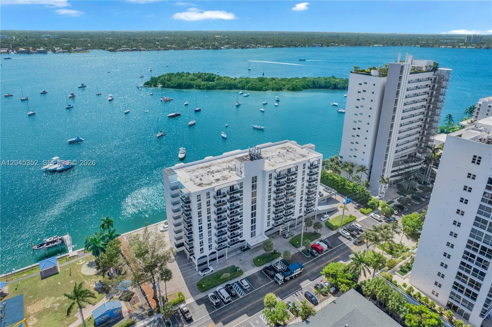 7928 West Dr # 606, North Bay Village, FL 33141