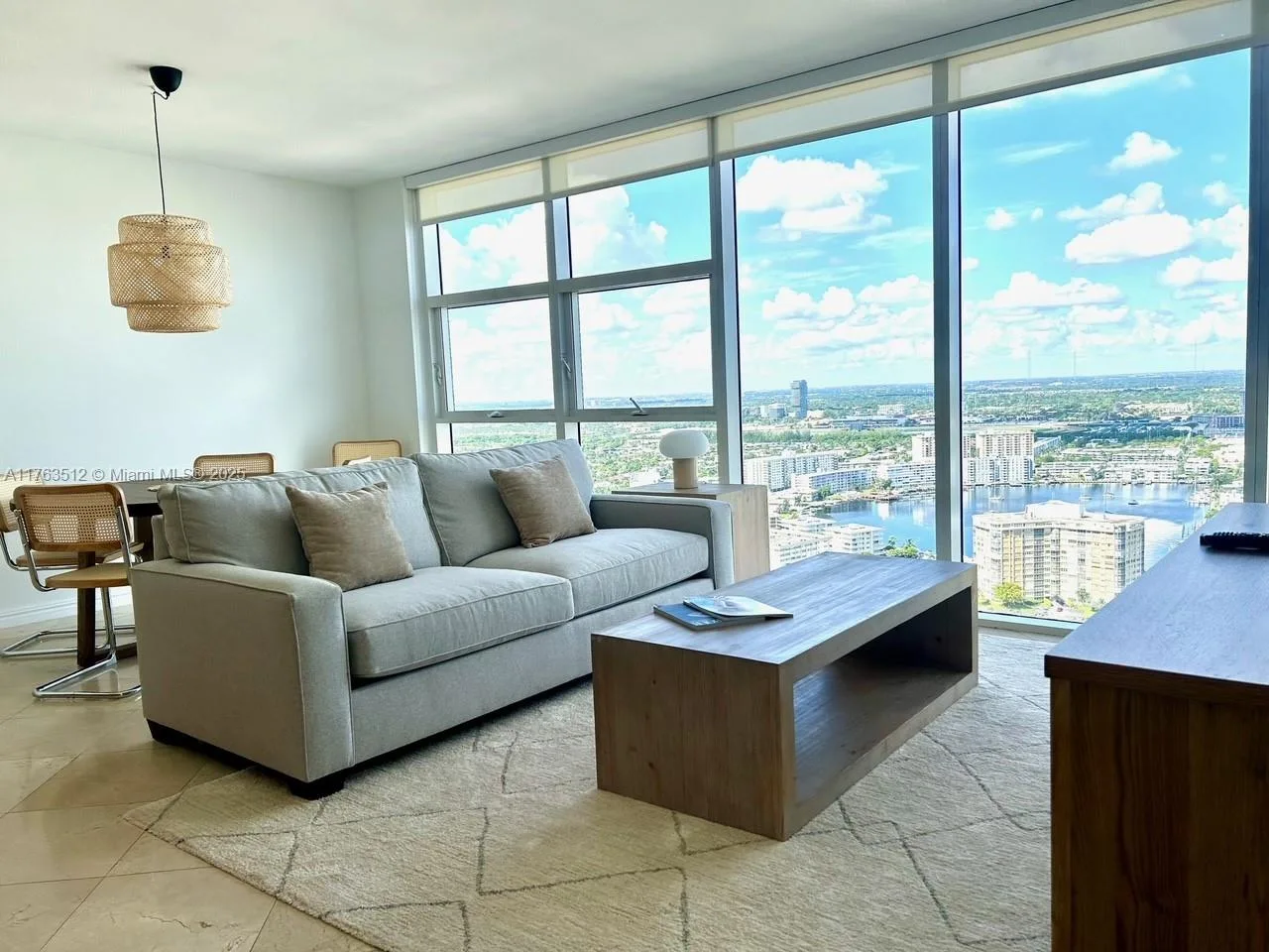 1830 S Ocean Dr # 3707, Hallandale Beach, FL 33009 photo 4