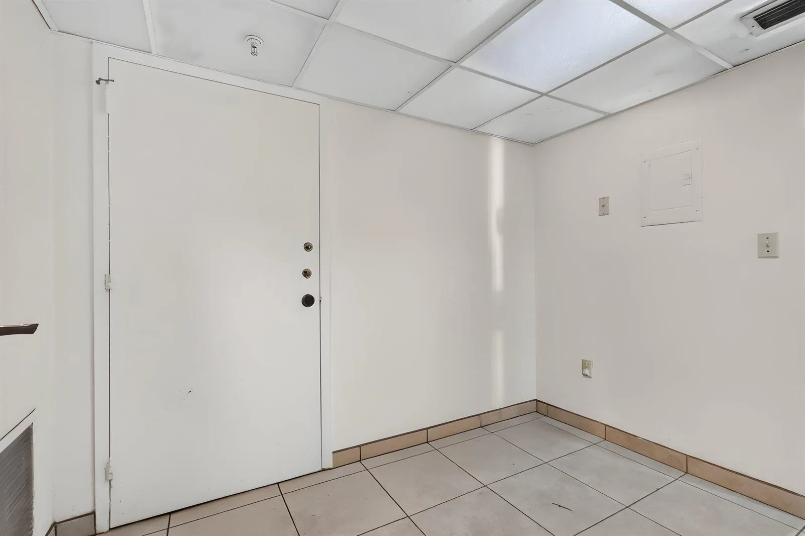 2780 NE 183RD Street # 112, Aventura, FL 33160 photo 6