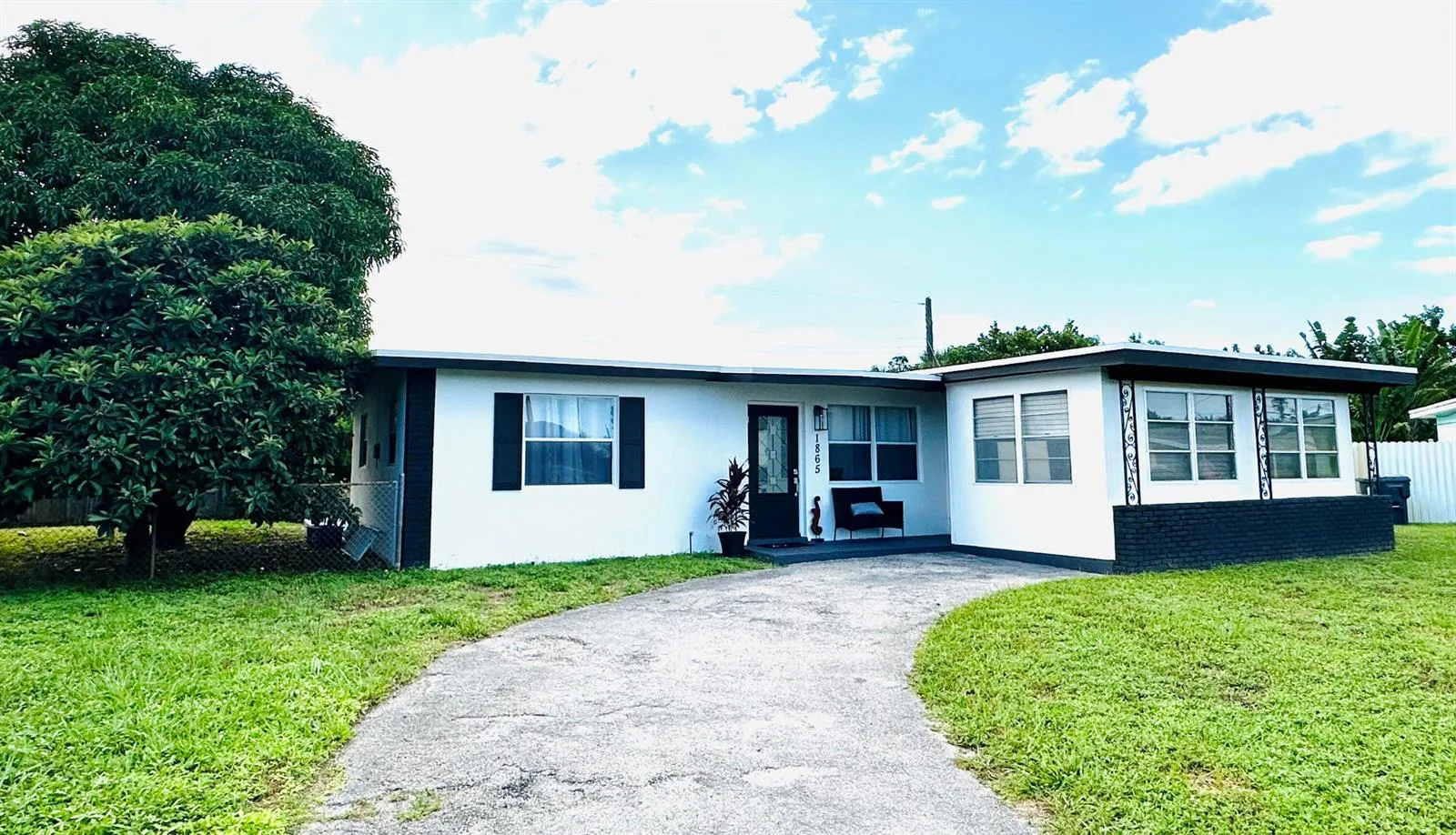 1865 W Chatham Road, West Palm Beach, FL 33415