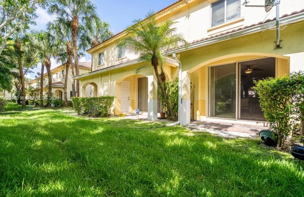 2517 SW 83rd Ter # 105, Miramar, FL 33025 photo 4