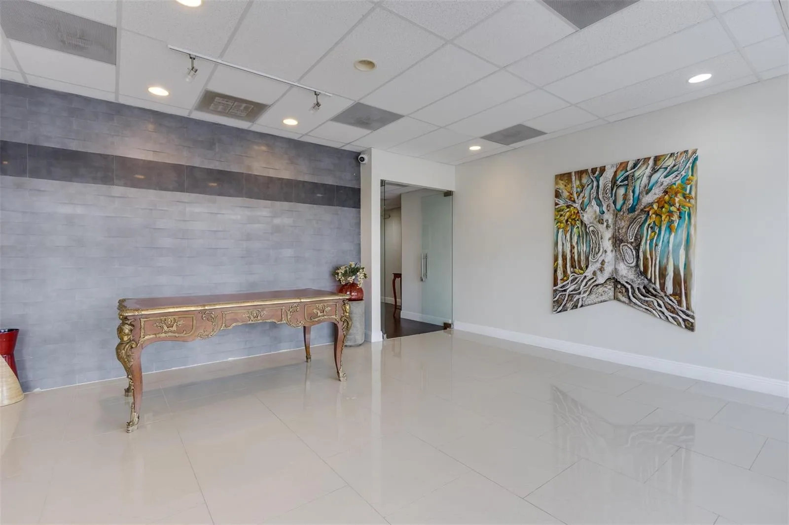 2743 Hollywood Boulevard, Hollywood, FL 33020 photo 7