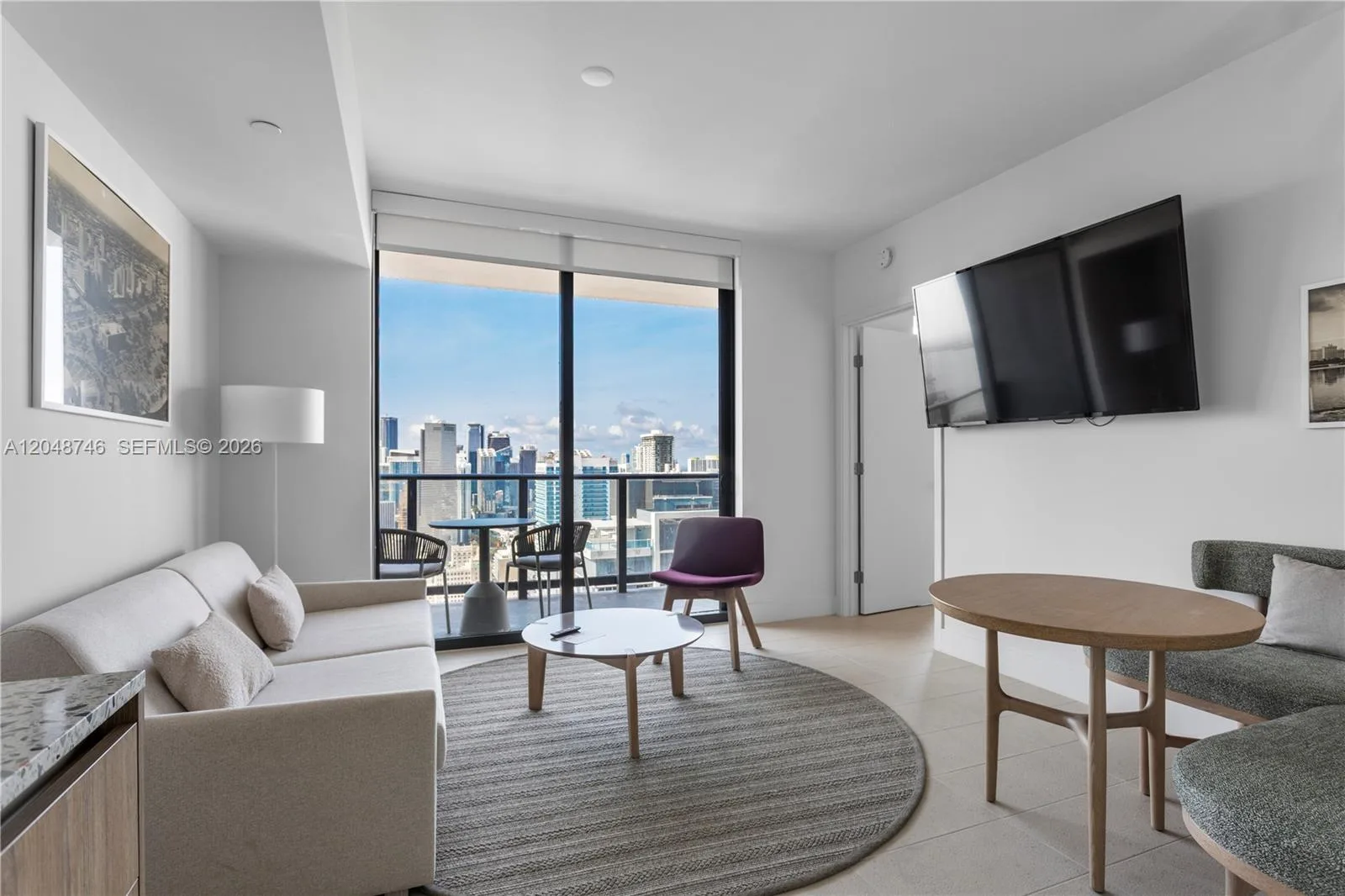 601 NE 1st St # 3907, Miami, FL 33132 photo 3