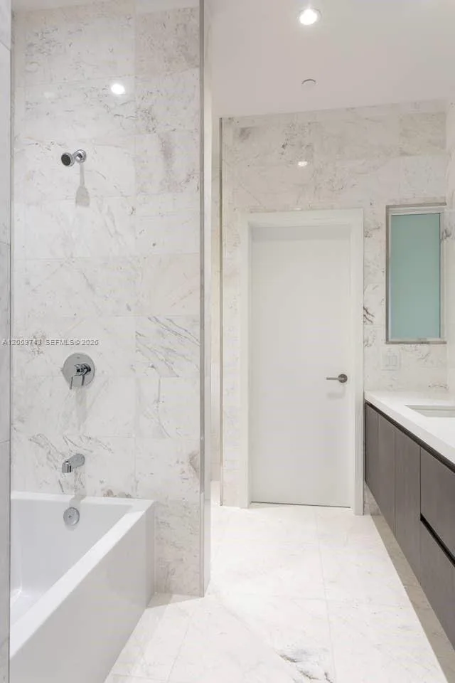 851 NE 1st Ave # 503, Miami, FL 33132 photo 11