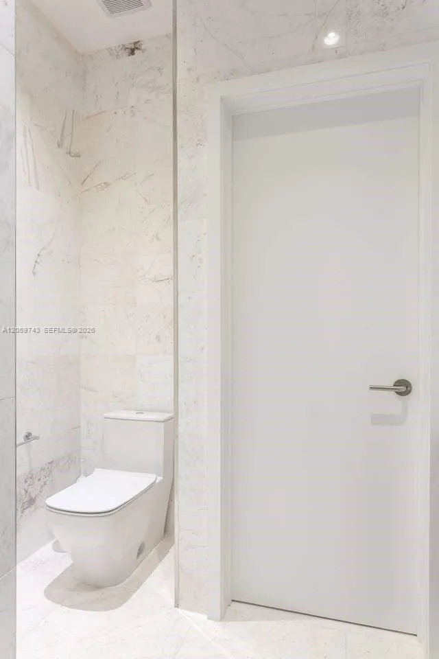 851 NE 1st Ave # 503, Miami, FL 33132 photo 9