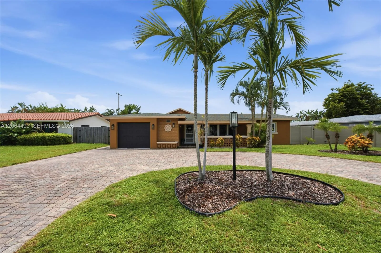5640 NE 16th Ave, Fort Lauderdale, FL 33334 photo 2