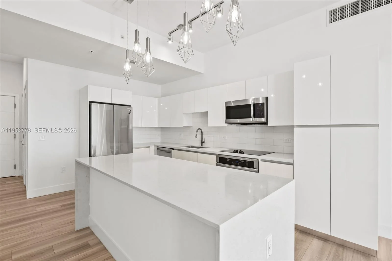 101 Diplomat Pkwy # 2503, Hallandale Beach, FL 33009 photo 4
