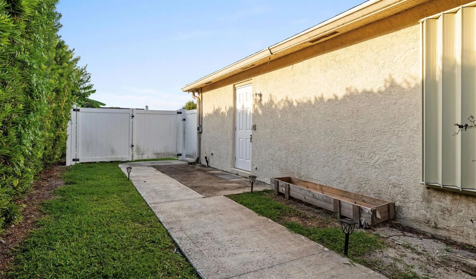 141 NE NARANJA, Port St. Lucie, FL 34983 — zdjęcie 2