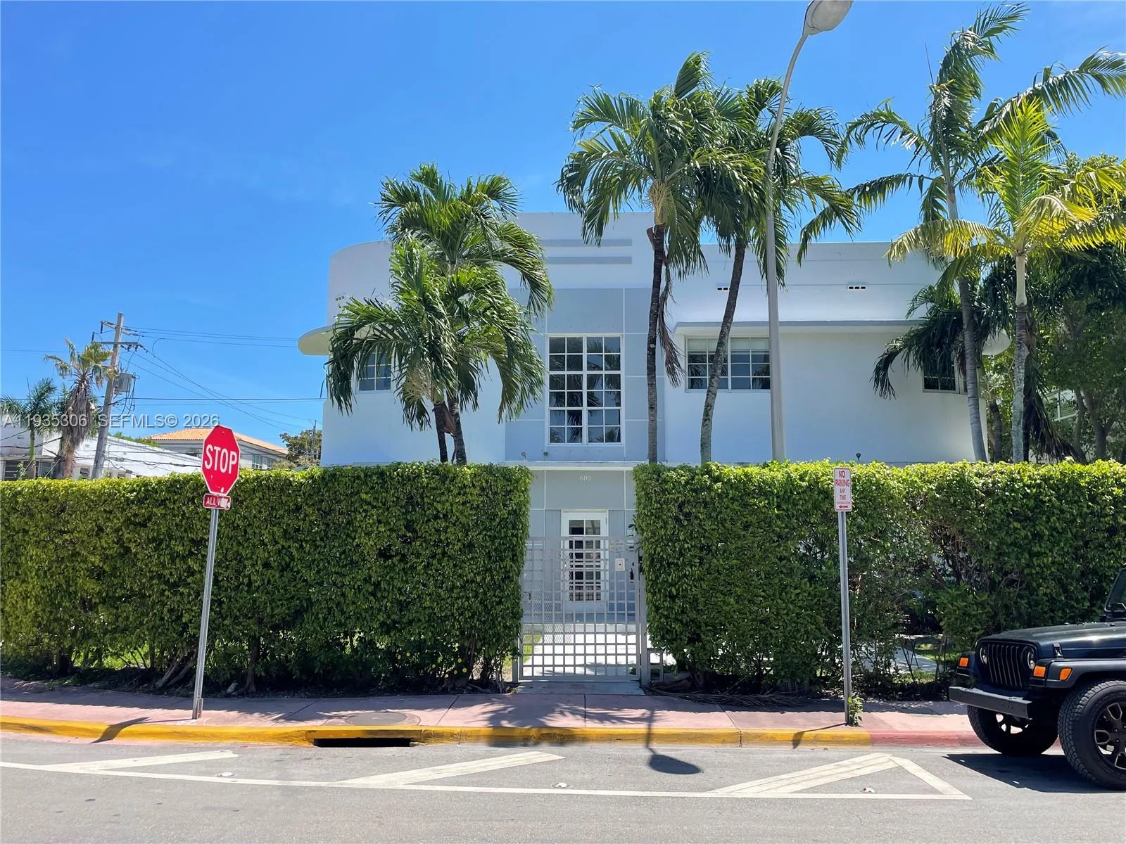600 15th St # 10, Miami Beach, FL 33139 photo 2