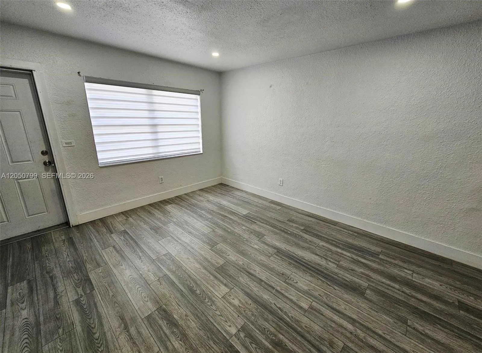 464 E 13 ST # 464, Hialeah, FL 33010 photo 2