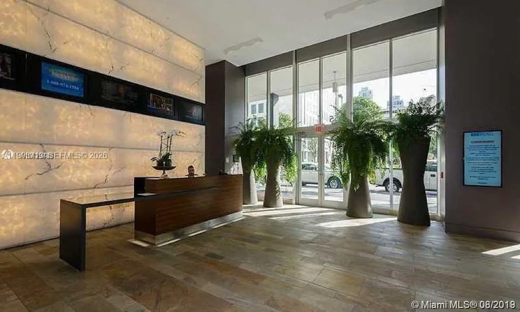 500 Brickell Ave # 2708, Miami, FL 33131 photo 10