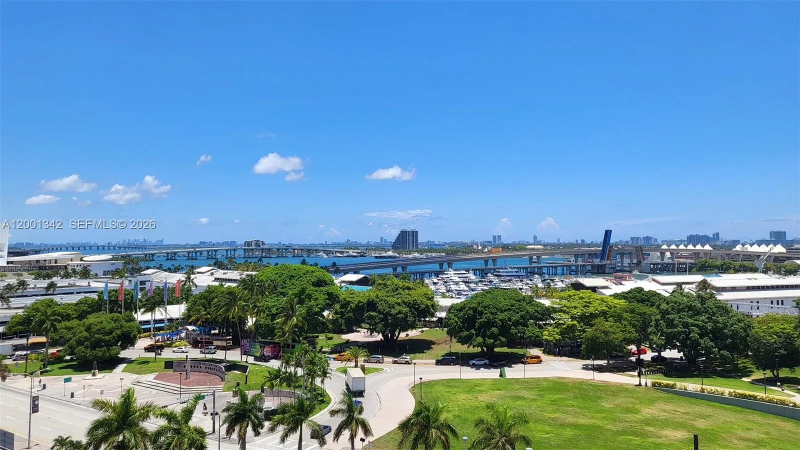 253 NE 2nd St # 1004, Miami, FL 33132 photo 3