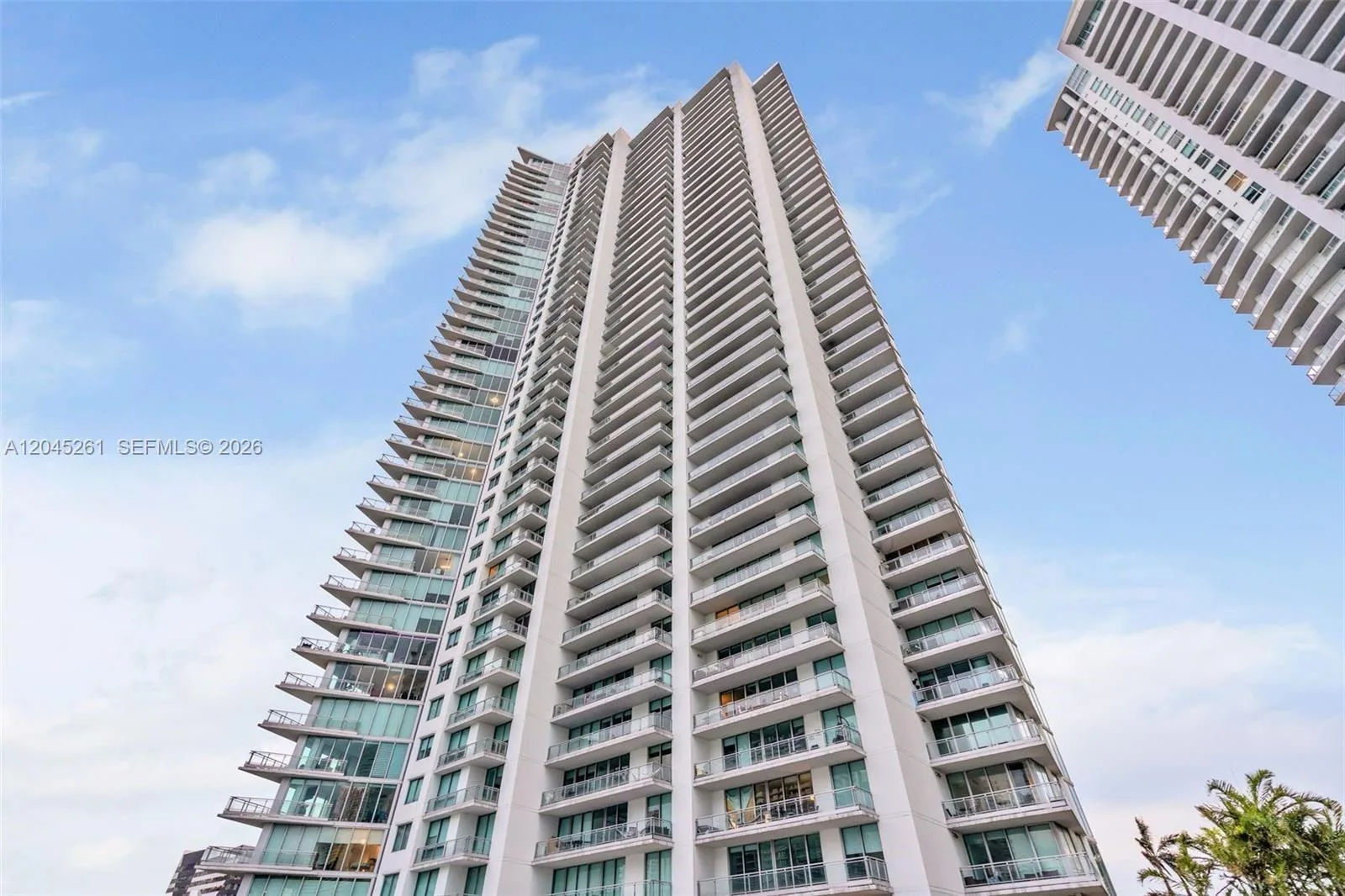 92 SW 3rd St # 3608, Miami, FL 33130