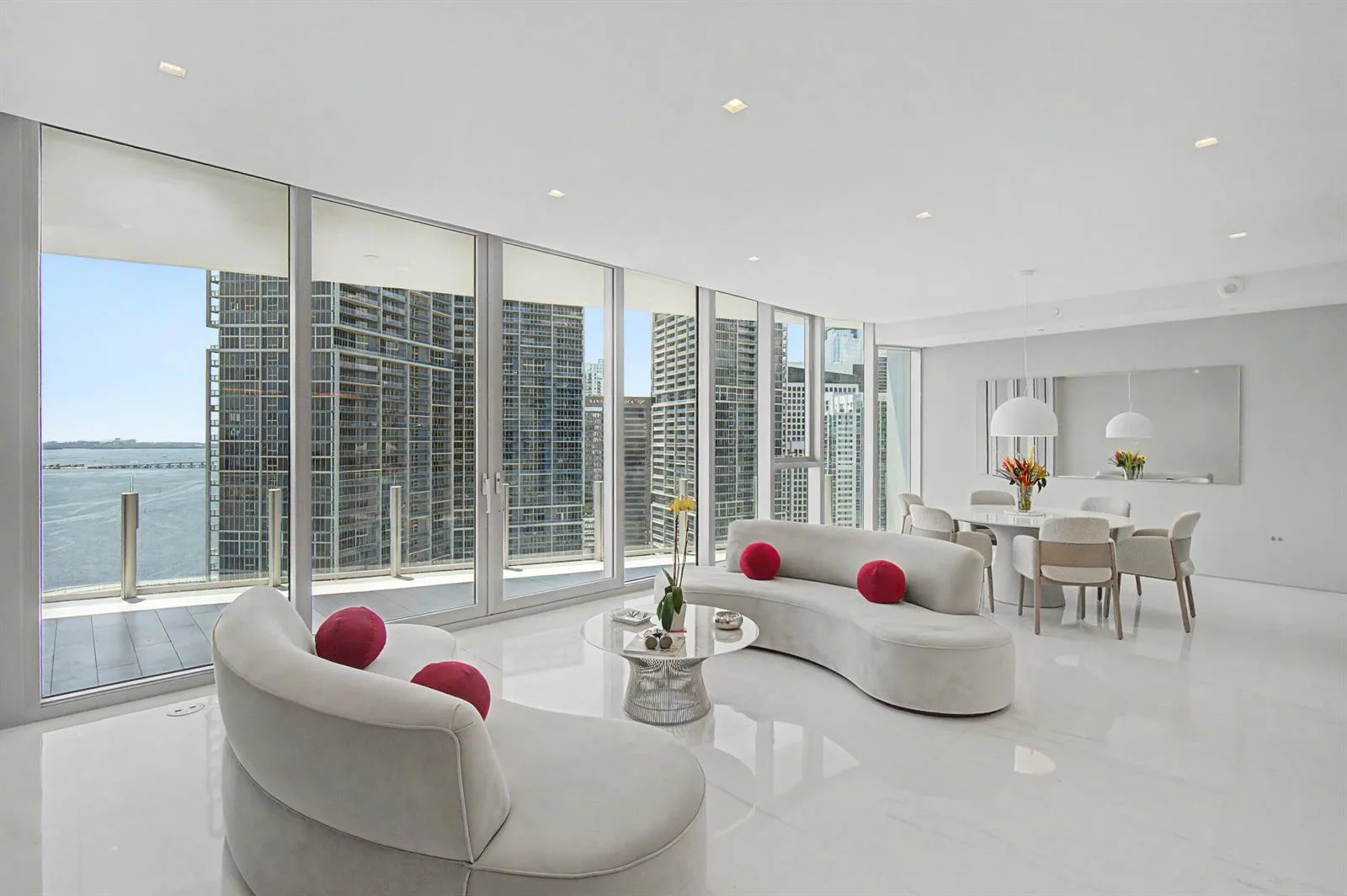 300 BISCAYNE BOULEVARD Way # 3306, Miami, FL 33131