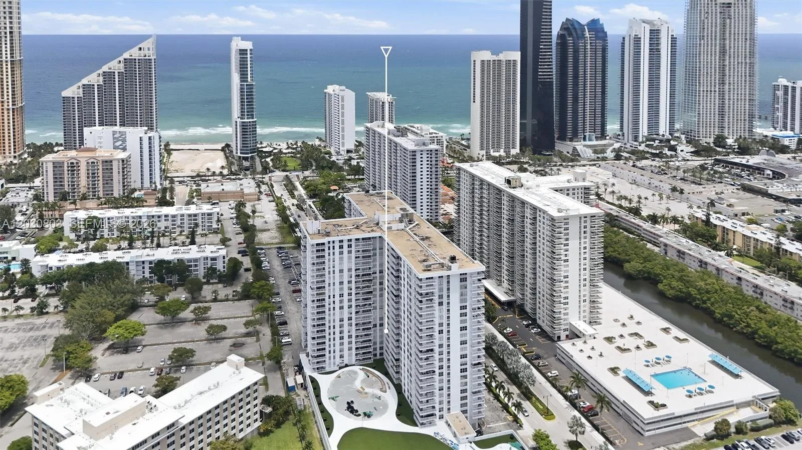 231 174th St # 901, Sunny Isles Beach, FL 33160