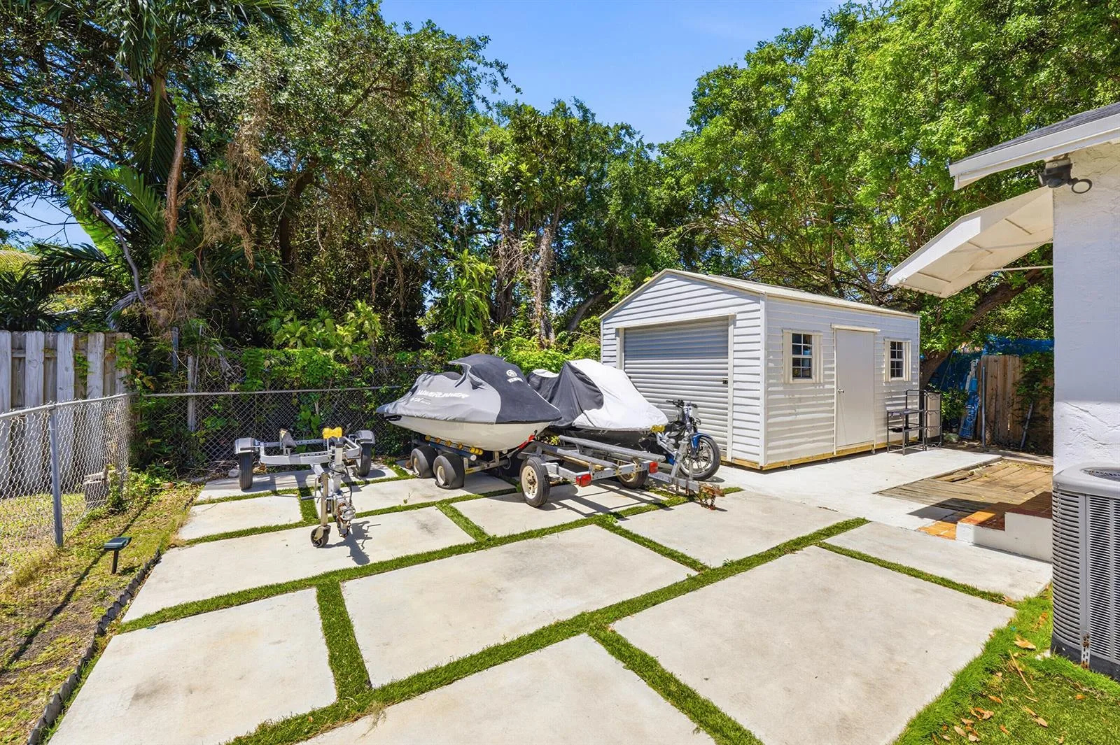 7700 NE 1st Court, Miami, FL 33138 photo 7