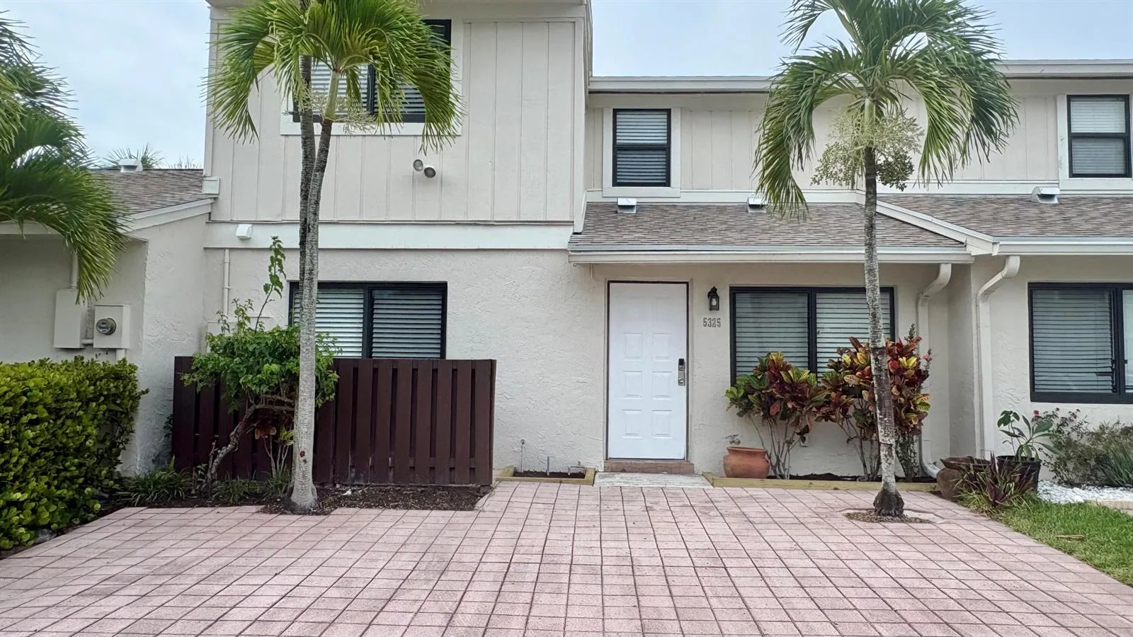 5325 TENNIS Lane, Delray Beach, FL 33484