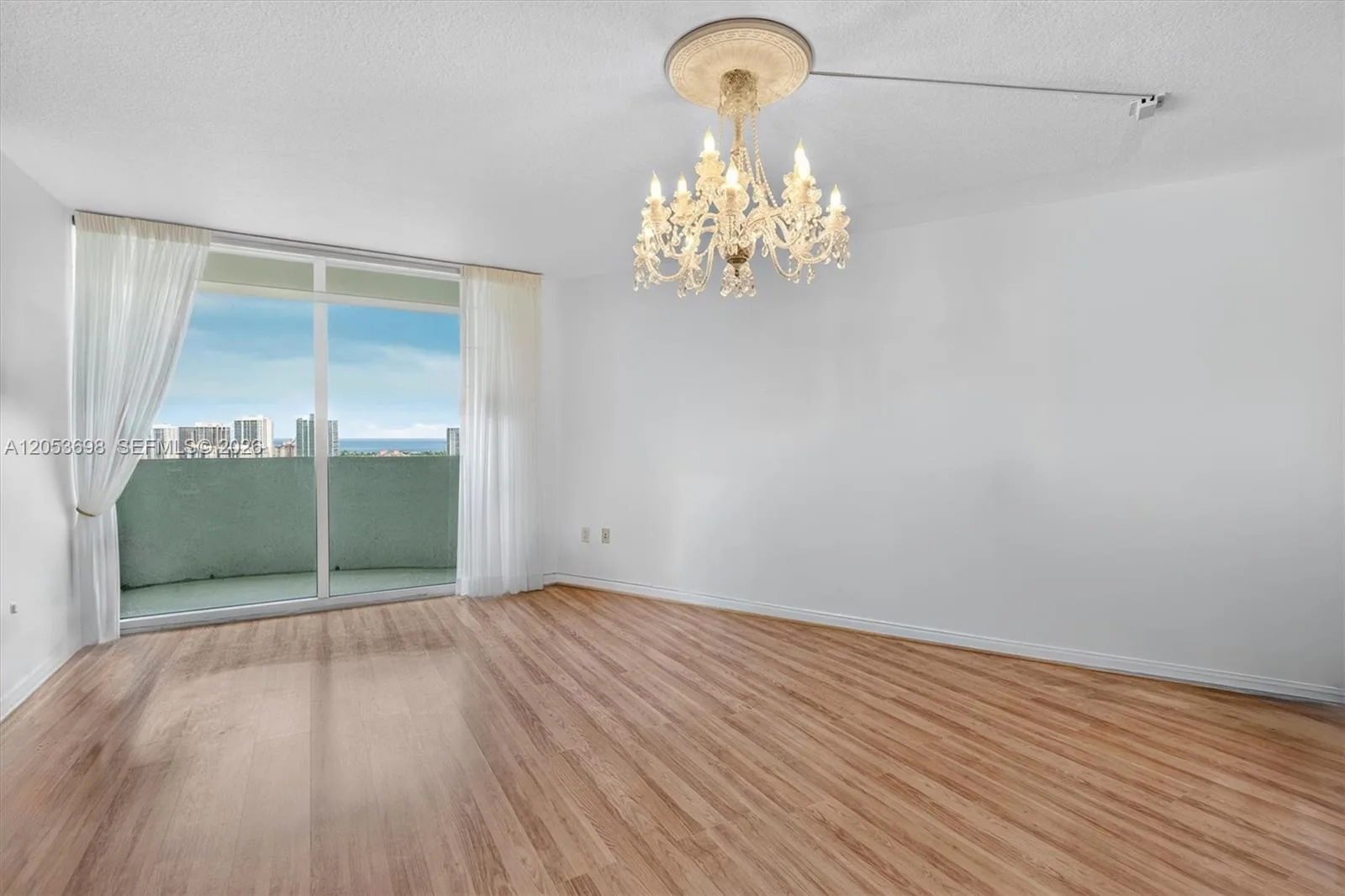 19501 W Country Club Dr # 2401, Aventura, FL 33180 photo 5