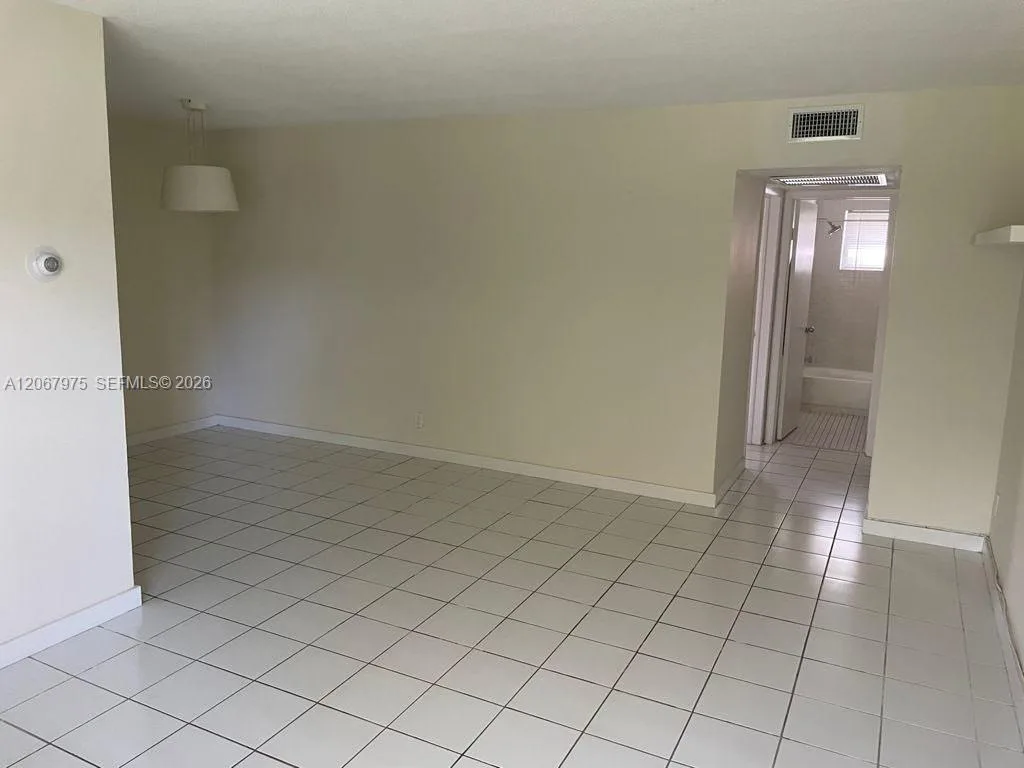 1450 Atlantic Shores Blvd # 109, Hallandale Beach, FL 33009 photo 9
