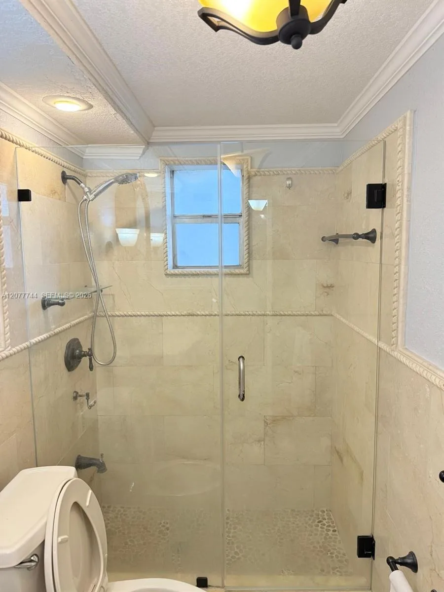 9357 Fontainebleau Blvd # D104, Miami, FL 33172 photo 10