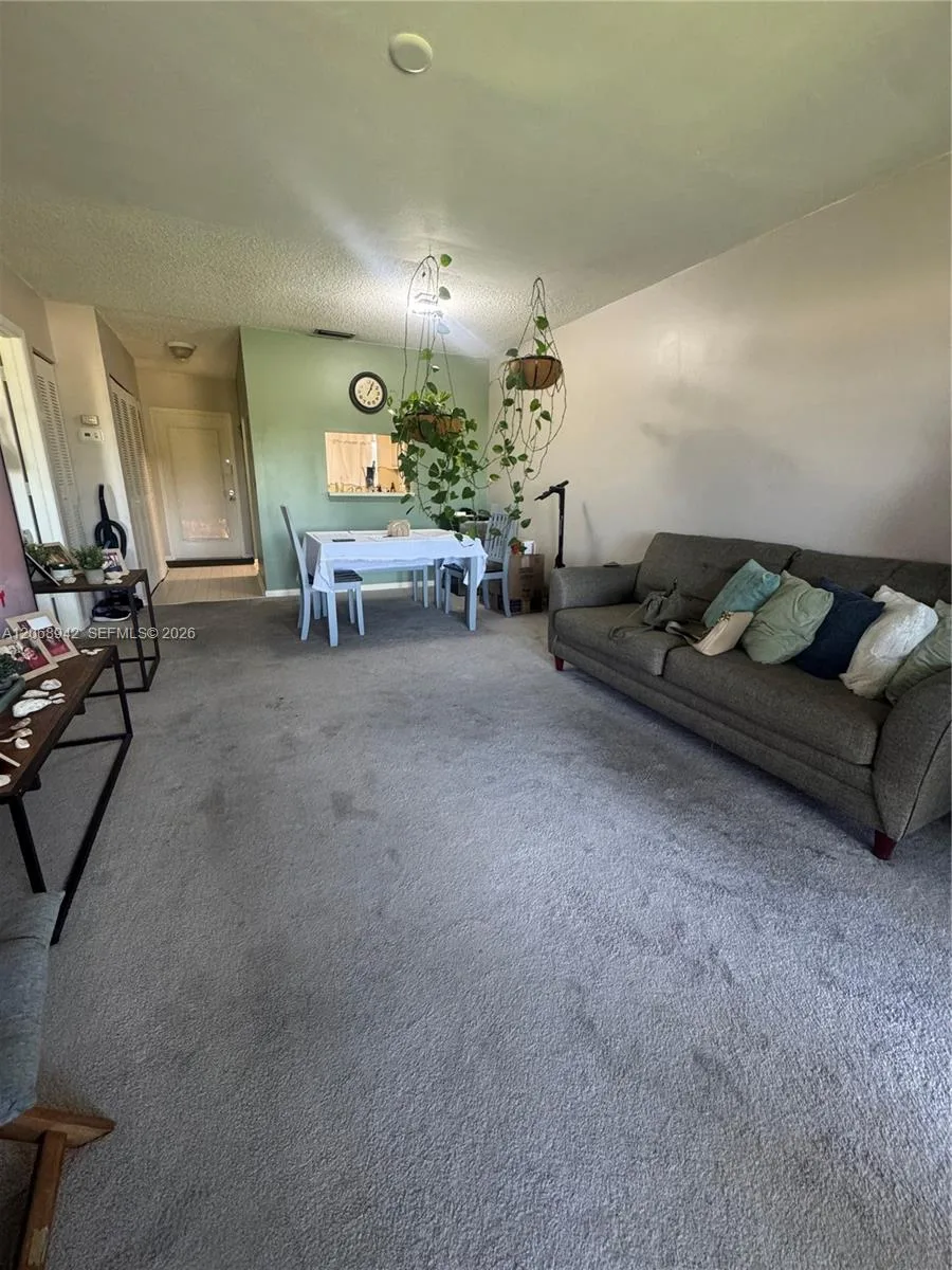 6550 Royal Palm Blvd # 304A, Margate, FL 33063